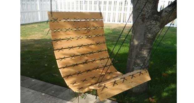 fauteuil suspendu à faire en palette bois