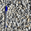 Galet blanc bleu